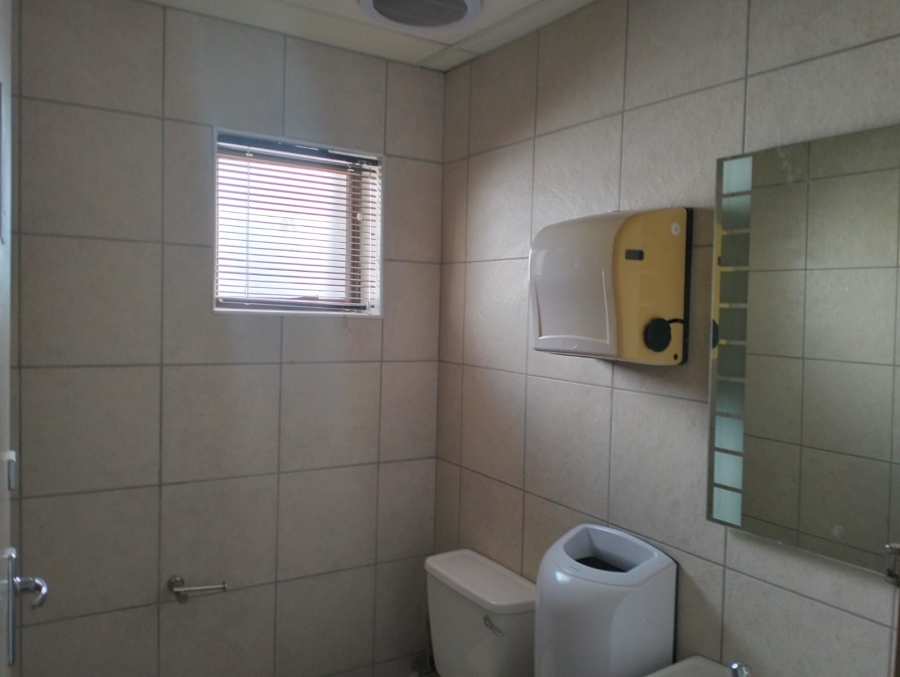 Commercial Property for Sale in Rosenpark Western Cape